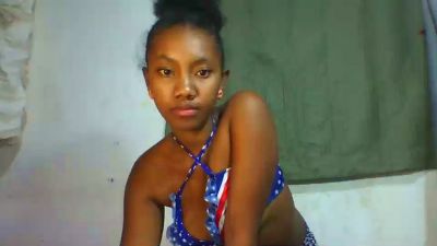 tesha7 live cam on Cam4
