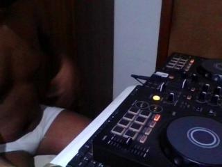tesudoblack85 live cam on Cam4