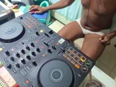 tesudoblack85 live cam on Cam4