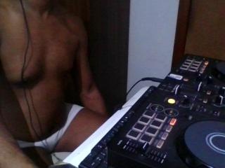 tesudoblack85 live cam on Cam4