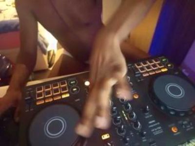 tesudoblack85 live cam on Cam4