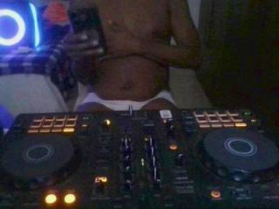 tesudoblack85 live cam on Cam4