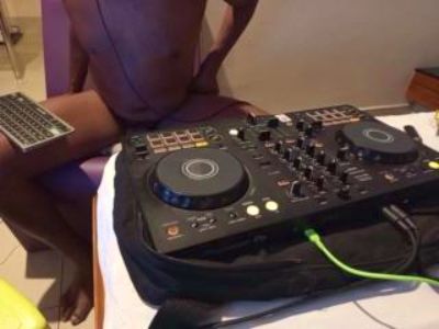 tesudoblack85 live cam on Cam4