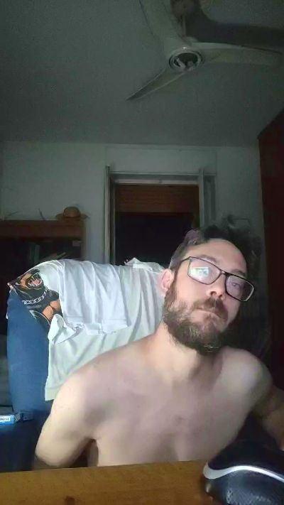 teuz90 live cam on Cam4