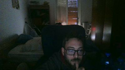 teuz90 live cam on Cam4