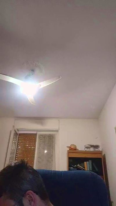 teuz90 live cam on Cam4