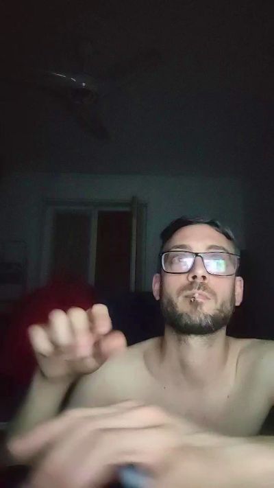 teuz90 live cam on Cam4