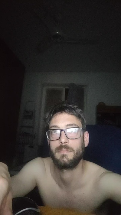 teuz90 live cam on Cam4