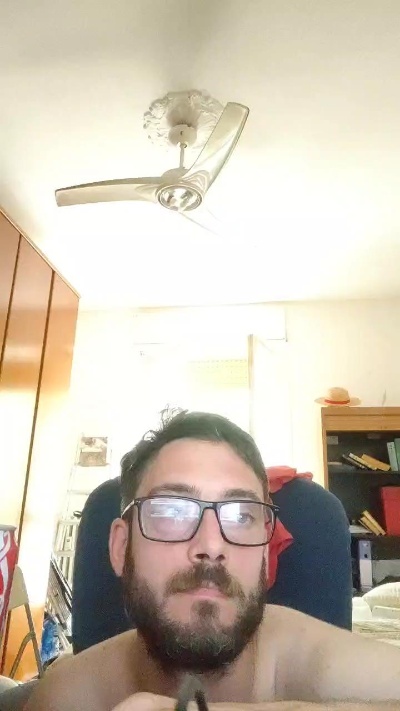 teuz90 live cam on Cam4