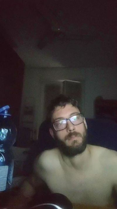 teuz90 live cam on Cam4