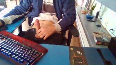 tgost18 live cam on Cam4