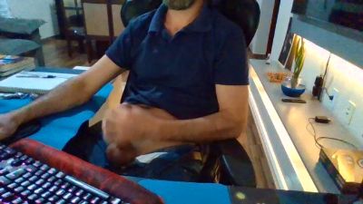 tgost18 live cam on Cam4