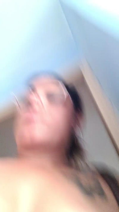 thalia1979 live cam on Cam4