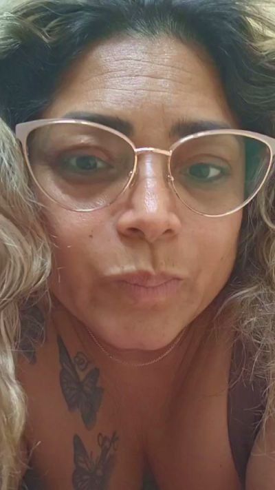 thalia1979 live cam on Cam4