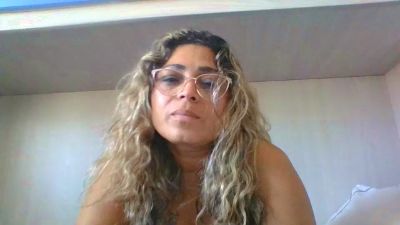thalia1979 live cam on Cam4