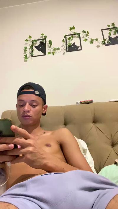 thallysson7 live cam on Cam4