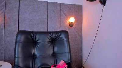 thara24 live cam on Cam4