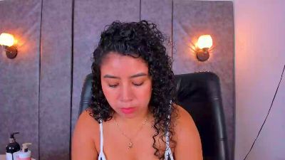thara24 live cam on Cam4