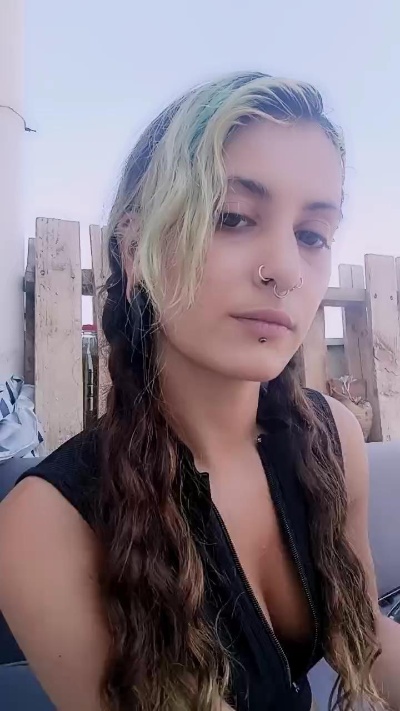 theWitch696 live cam on Cam4