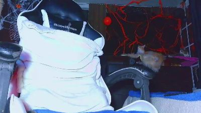 the_dog_lian live cam on Cam4