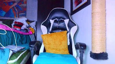 the_dog_lian live cam on Cam4
