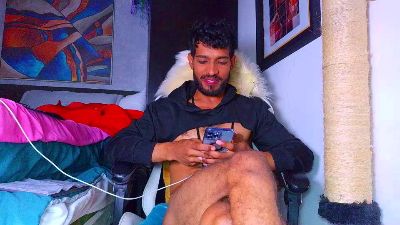 the_dog_lian live cam on Cam4