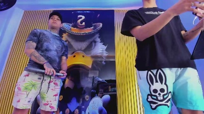 Webcam uomo dal vivo da Stati Uniti con the_gods_