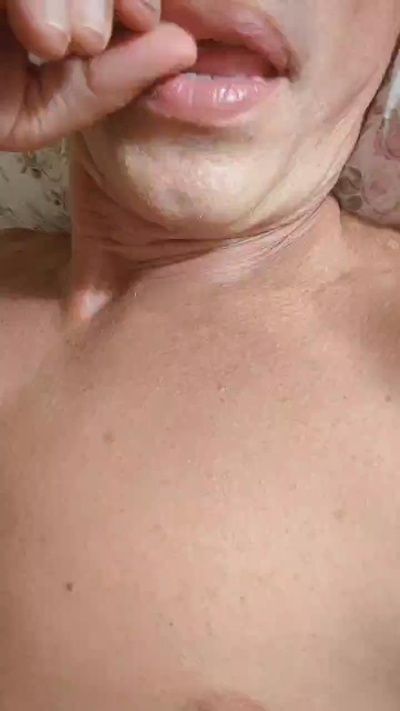 theano Live Cam on Cam4