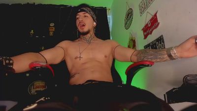 thebeastmaster live cam on Cam4