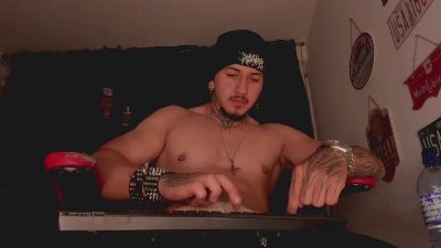 thebeastmaster live cam on Cam4