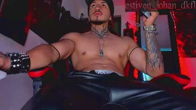 thebeastmaster live cam on Cam4