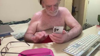 thecoackarl live cam on Cam4