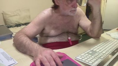 thecoackarl live cam on Cam4