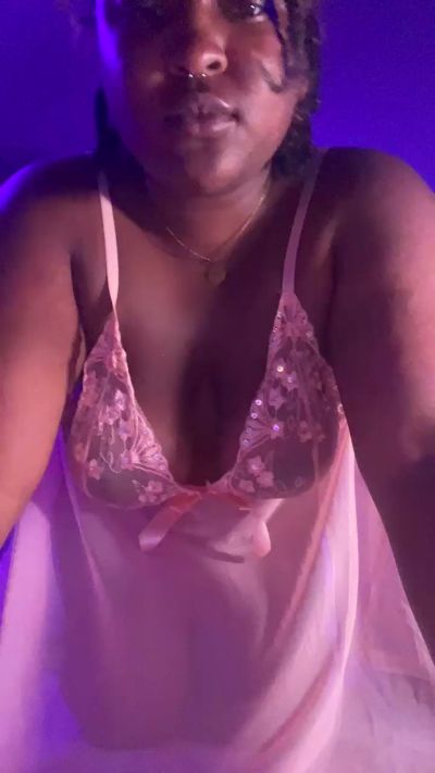 theemystiquee live cam on Cam4