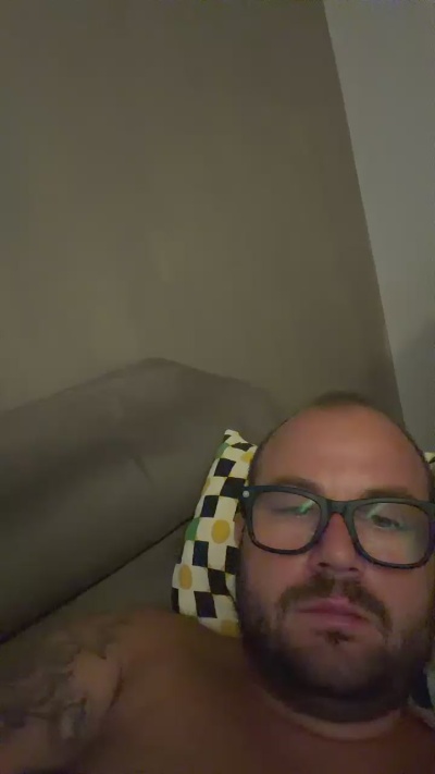 theking989 live cam on Cam4