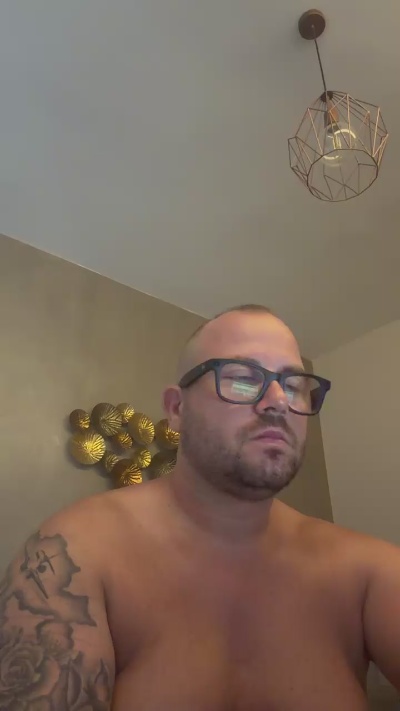 theking989 live cam on Cam4