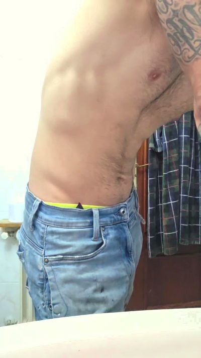 thelilbigklein live cam on Cam4