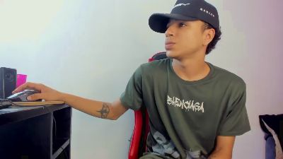 theo_aime live cam on Cam4