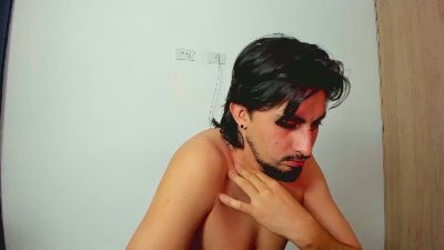 theo_collins live cam on Cam4