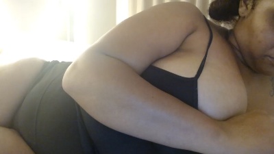 they_all_luv_me live cam on Cam4
