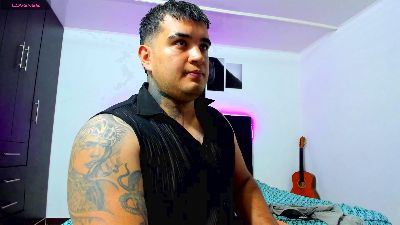 thiagocp01 live cam on Cam4