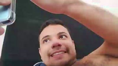 thiaguito200 live cam on Cam4