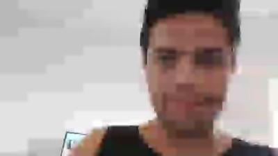 thiaguito200 live cam on Cam4