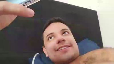 thiaguito200 live cam on Cam4