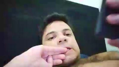thiaguito200 live cam on Cam4