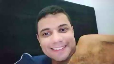 thiaguito200 live cam on Cam4