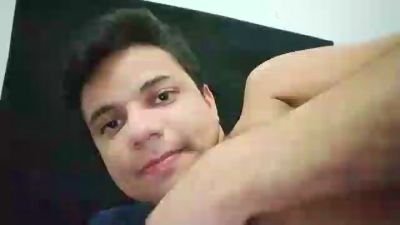 thiaguito200 live cam on Cam4