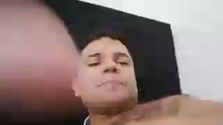 thiaguito200 live cam on Cam4