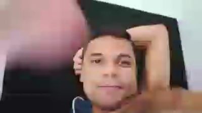thiaguito200 live cam on Cam4