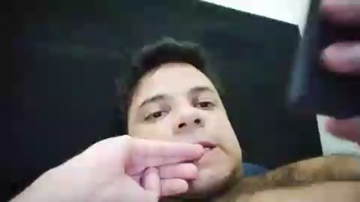 thiaguito200 live cam on Cam4